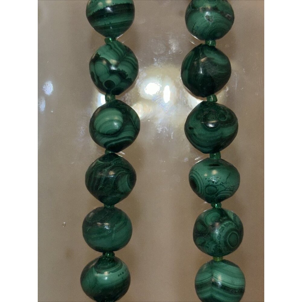 Malachite Beaded Necklace - Picture 3 of 16